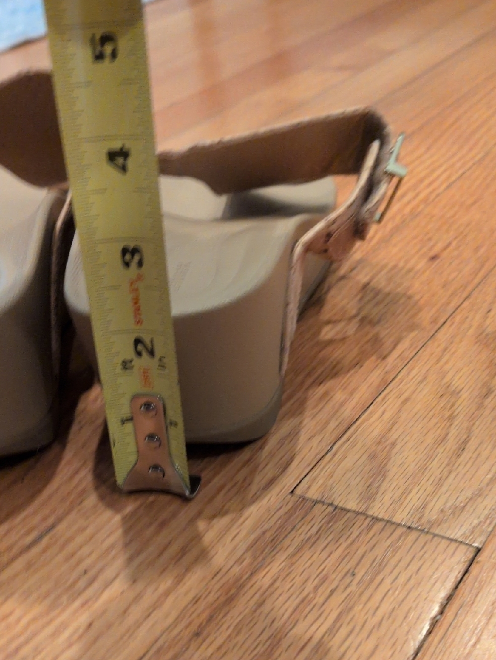 Aetrex Kate Comfort Cork-Style Thong Sandals with Buckle W9 - Picture 9 of 9